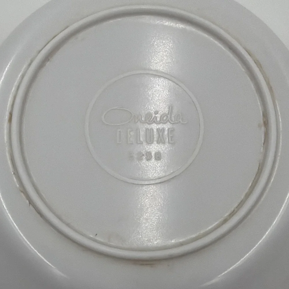 Vintage 1969 Oneida Deluxe Raggedy‎ Ann and Andy Melamine Bowl 3258 White 4.5in